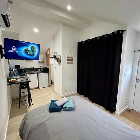 Tiny House De Charme Toute Equipee Le Pian-Medoc Ngoại thất bức ảnh